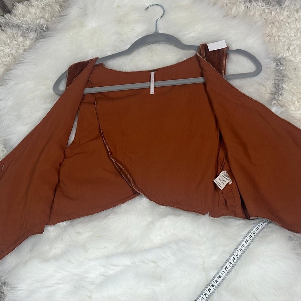 Free People Red Crop Buttoned Vest - Picture 4 of 13